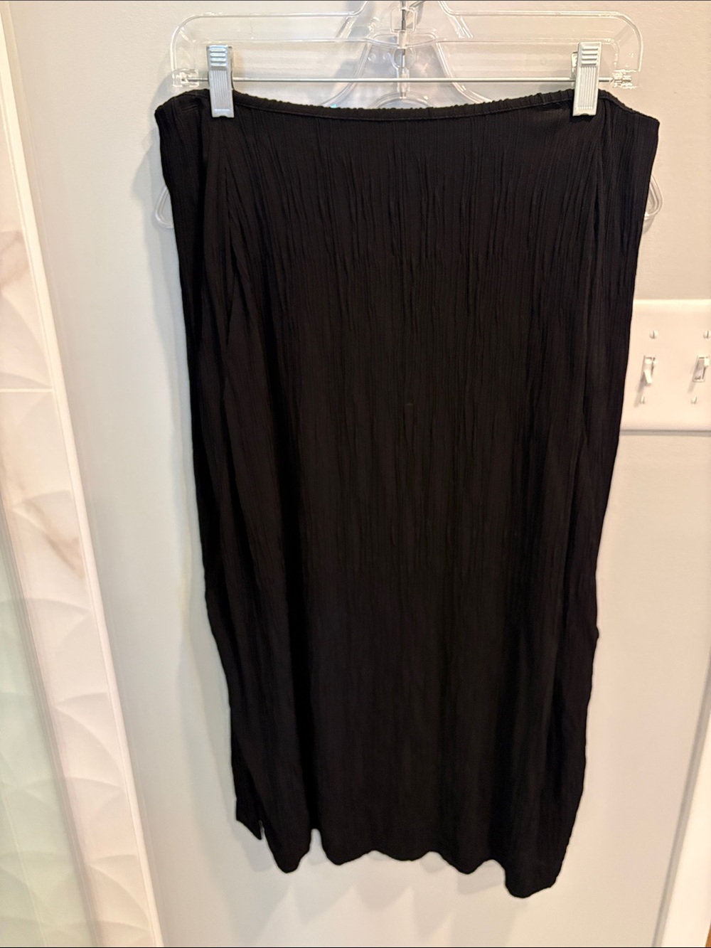MM Lafleur Black Crinkled Midi Skirt size 8